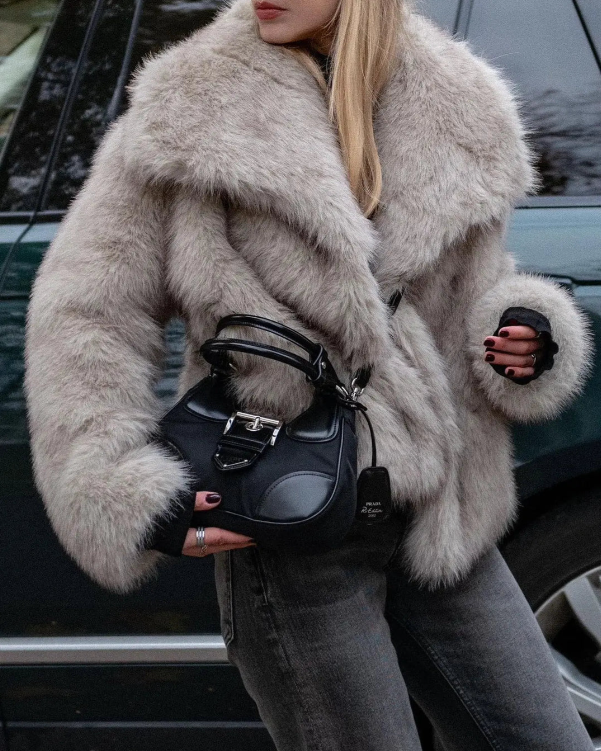 Luxueuze Faux Fur Jas